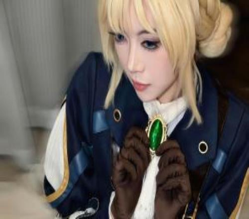 还是原皮好看！LPL女主持骆歆晒照：一封来自莱顿的信