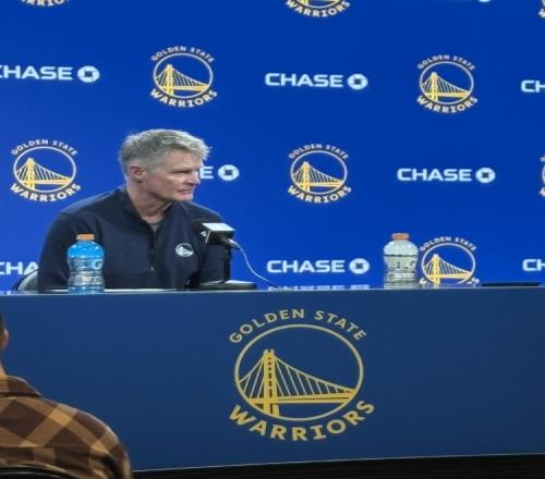 是否担心库明加临时缺阵的情况会持续科尔：我也不太确定