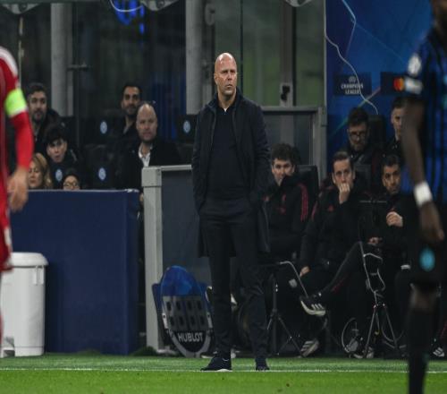 斯洛特：不倒地是我们的风格，原本埃基蒂克倒地可能造红牌点球