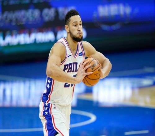 小莫：西蒙斯被费城的舆论压力毁了若他留在76人可能已经夺冠了