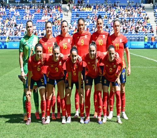 阿斯：西班牙男女足国家队双线称霸，2025年终排名均为世界第一