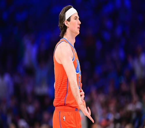 戴格诺特：卡尔森非常职业时刻待命他总能在有限时间里稳定输出