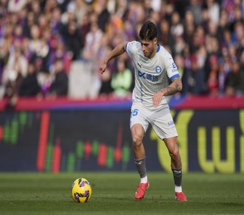 马竞官方：前锋卡洛斯马丁租借加盟巴列卡诺，租期至赛季结束