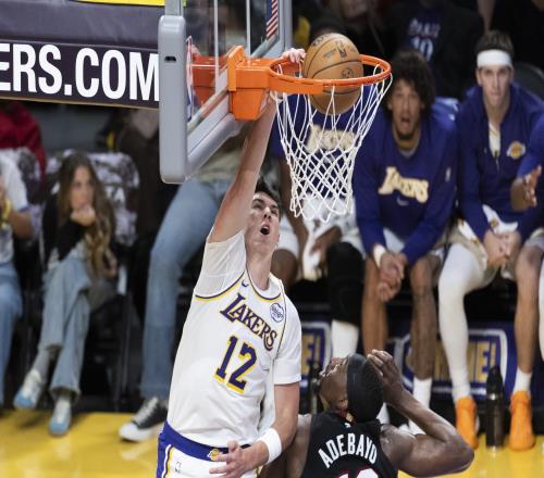 拉拉维亚：我一直都是这么打球的从来都是全力以赴