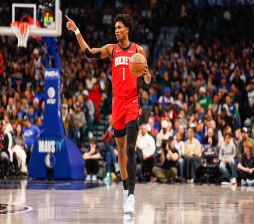 进攻这么高效真恐怖！阿门12中10&三分3中2砍下23分4板3助2断