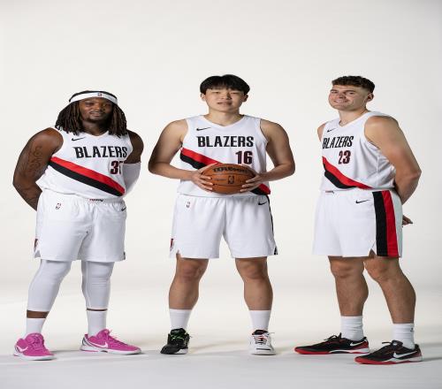 拓媒：今晚的节奏对于杨瀚森来讲太快了克林根不得不打30分钟