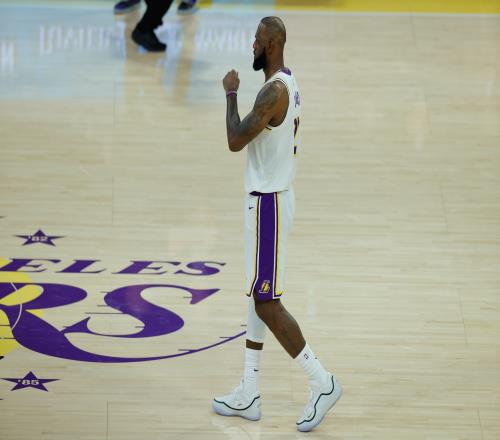 41岁后单场得分榜：老詹31分领跑贾巴尔25分第2卡特两次21分