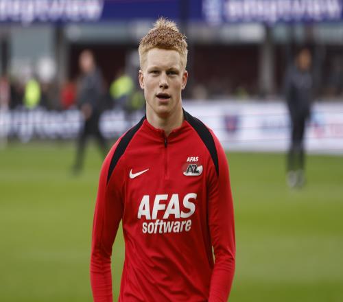 罗马诺：皇马和纽卡等队有意斯米特，阿尔克马尔要价至少6000万欧