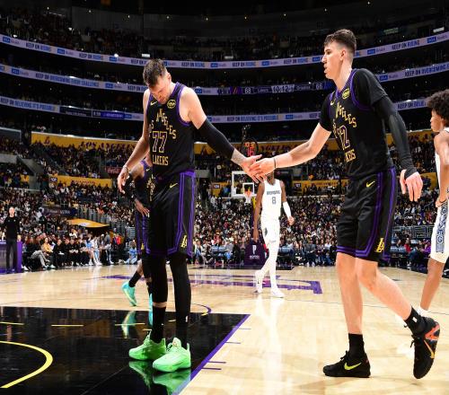 拉拉维亚：和老詹卢卡并肩作战很带劲我也找到了节奏感觉很棒