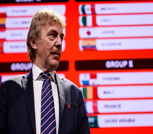 关系不睦博涅克：莱万和格利克会为彼此而战，其他都是吹毛求疵