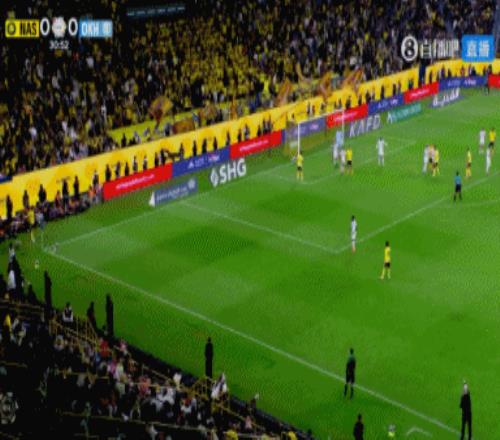 C罗第31分钟，门前捅射打进首球