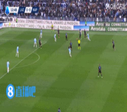 第13分钟，波利塔诺右路连续晃动后传中，斯皮纳佐拉凌空射门得手