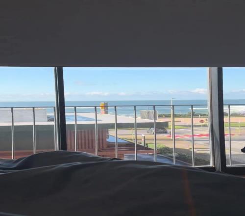 假期快乐！蓉城球员韦世豪、甘超带着家人赴葡萄牙度假