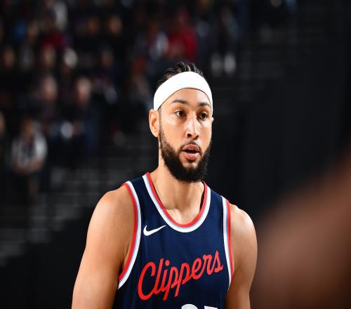 本西：目前在LA训练&目标是让身体“刀枪不入”投篮感觉也恢复了