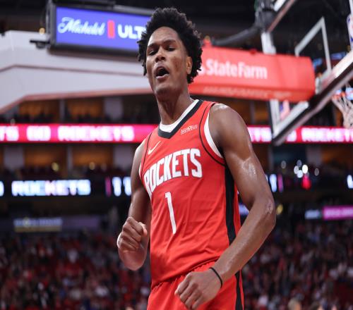 活力十足！阿门汤普森频频冲击湖人内线19中12得26分7板5助