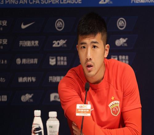 跟队：李圣龙的个性是永不放弃永远战斗，就像偶像阿兰史密斯