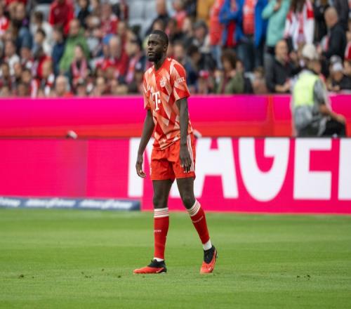 于帕本赛季每90分钟夺得球权5.6次、拦截1.4次，均为拜仁队内最多