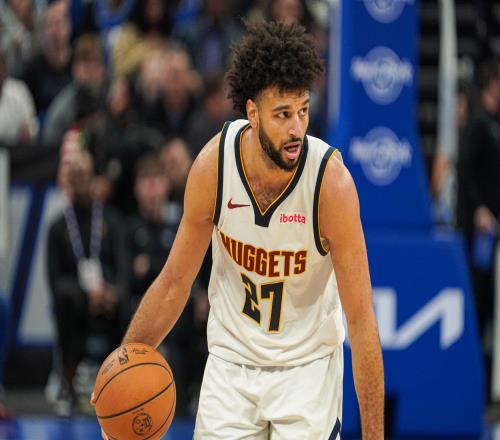 记者：绿军想通过夹击穆雷迫使对方犯错但掘金的处理球很成熟