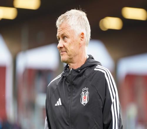 阿邦拉霍：曼联若请回索尔斯克亚太尴尬了，他们沦为了笑柄