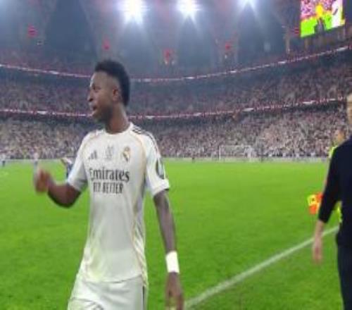 差点冲突！维尼修斯被换下时再被西蒙尼搞心态，阿隆索非常不满