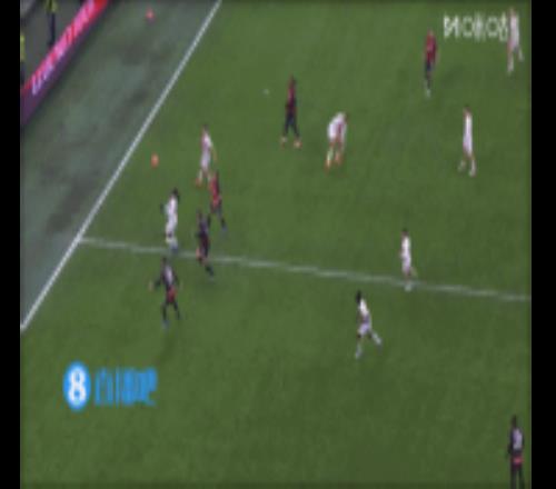 前裁判：个人认为热那亚的点球不该判，是热那亚球员撞巴尔泰萨吉