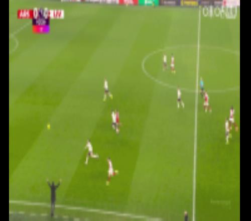 内维尔：马丁内利的行为可耻，利物浦球员应该冲过去揍他一顿