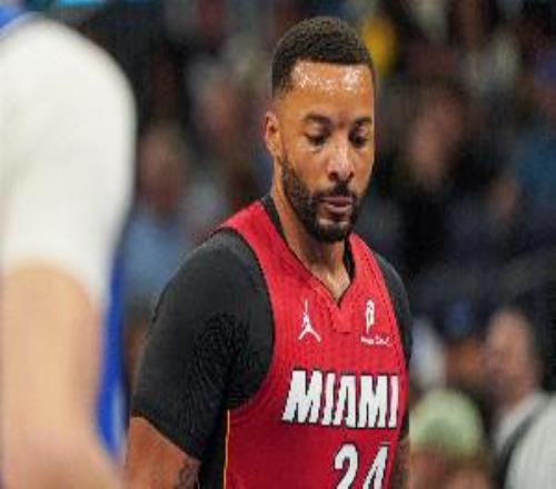 有冷凝水导致比赛延期：鲍威尔：活久见等待重新上场时也很煎熬