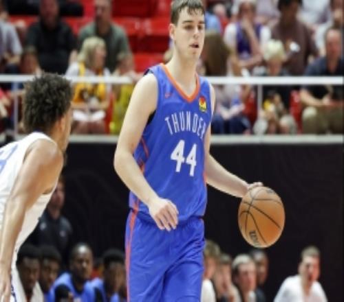 戴格诺特谈托皮奇恢复：他正在取得进步我非常敬佩他的处理方式