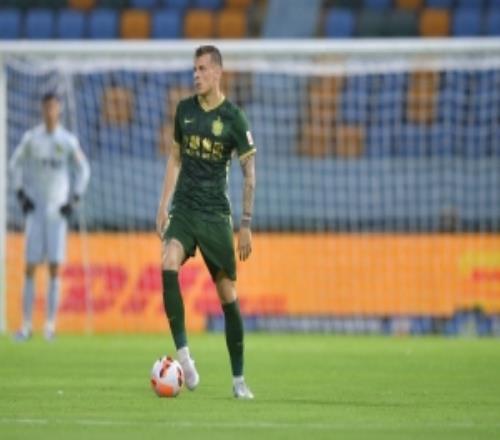 接近加盟!博主:梅米舍维奇已经抵达海口与青岛西海岸队汇合