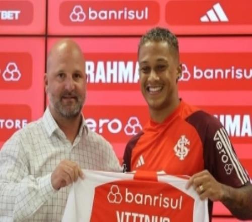 巴媒：辽宁铁人提高报价，接近签下巴西国际边锋维蒂尼奥