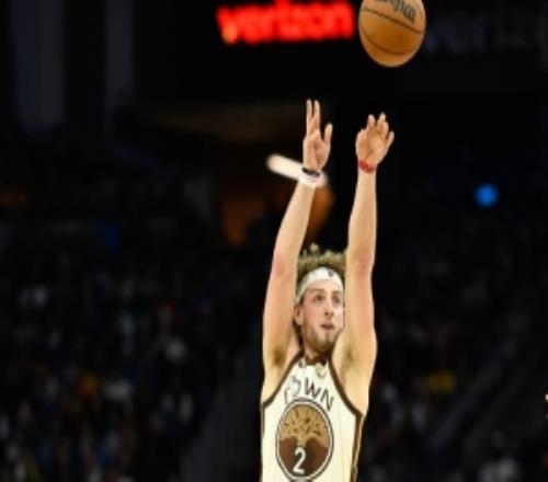 双手暴扣你最秀！波杰姆斯基高效贡献14分4板2助正负值+28最高！