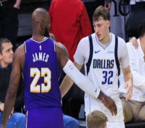 帕金斯：弗拉格就是白人版的詹姆斯他是无所不能先生