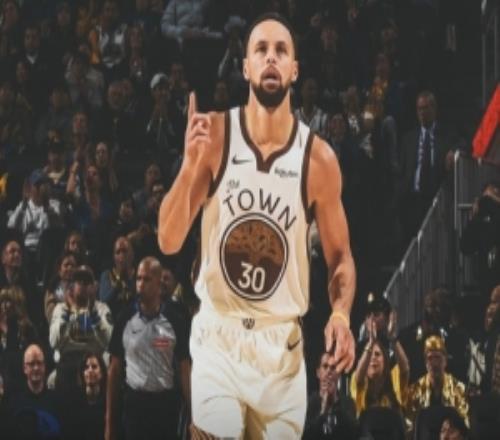 飚进6记三分！勇士官方评选本场最佳球员：库里右手指天当选