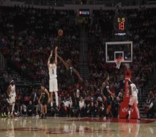 大交易亏了西部第6火箭再输开拓者后有追兵太阳只差0.5个胜场