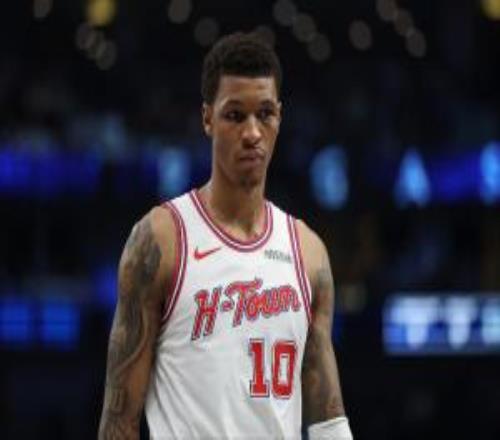 小贾巴里：作为球队最佳射手之一我得投进那些空位投篮机会