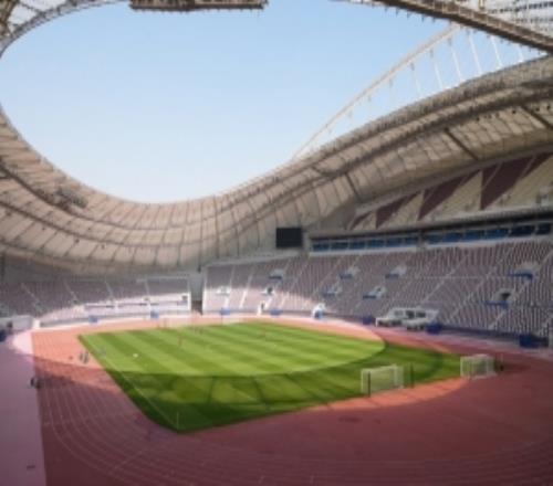 海港全队于今天上午出现在哈利法国际体育场，开启冬训首堂训练课