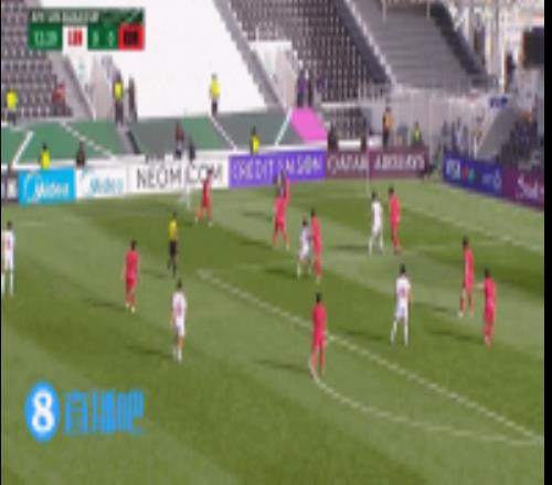 韩国U23先丢球！韩国防守球员禁区内滑倒，黎巴嫩前锋推射破门