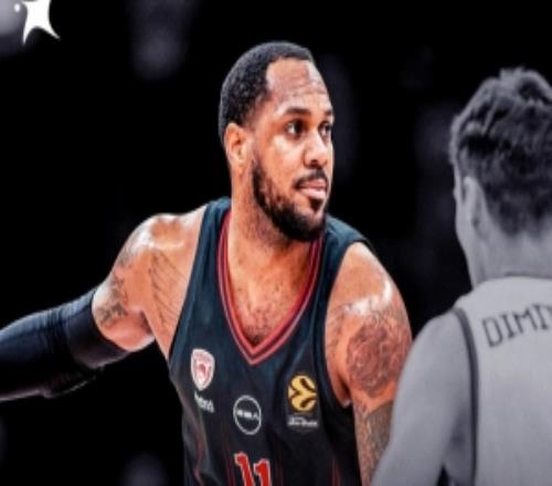 莫里斯外侧副韧带撕裂伤缺1个月！至今欧篮联出场4次场均仅2.8分