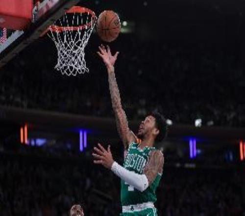 杰伦布朗：A西蒙斯一直在进步始终保持正确心态我非常尊重他