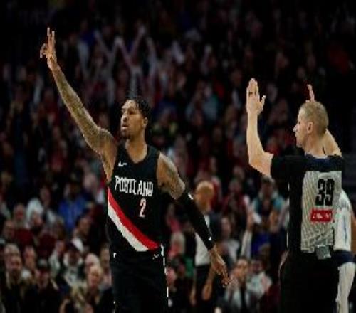 现在是替补主要得分点！凯莱布乐福13中6贡献18分其中三分8中4