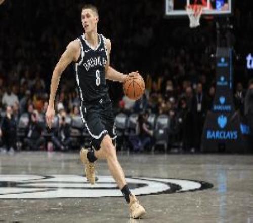 表现可圈可点！杰明13中6拿到19分3板3助3断三分10中5&隔扣大洛