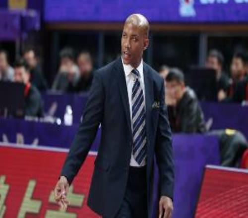 媒体人：北控给人很松散的既视感球队越来越像马布里带队那会了