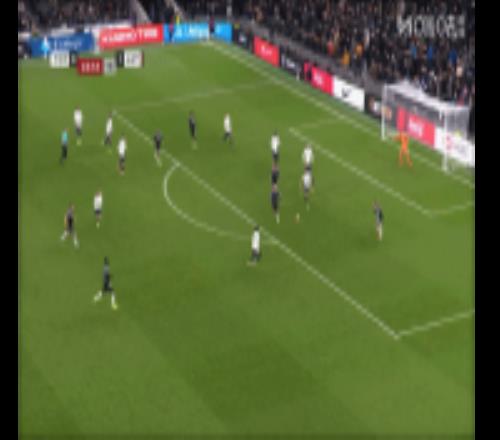 维拉客场20领先热刺！维拉禁区小范围流畅配合，罗杰斯轻松破门