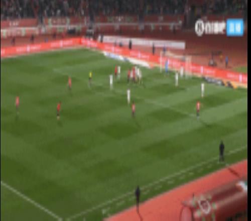 法老助攻！萨拉赫角球助攻拉比亚头球吊射破门，埃及20领先