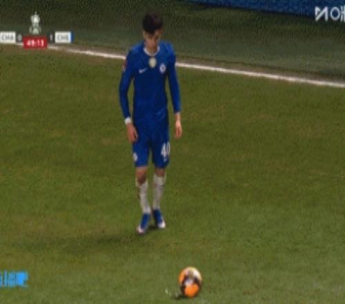 切尔西2球领先！阿达拉比奥尤头球破门，博纳诺特任意球助攻