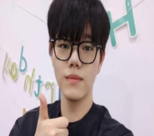 IG上单Soboro更新动态：谢谢大家，happybirthdaytome