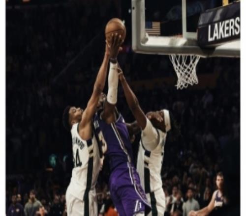 主动提供詹姆斯发布的自己疑似被打手赛场照来自于雄鹿官推