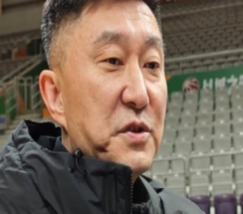 杜锋：辽宁经历新老交替但底蕴仍在大胜卫冕冠军不是谁都能做到