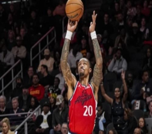 效率无敌！科林斯近10场：场均16.1分6.3板1.9帽命中率7067.6%