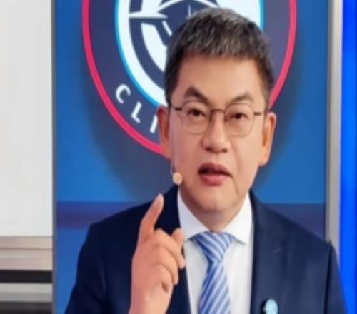 苏群：过去那个小卡真回来了回到主场后砍55分的战神卡还会出现